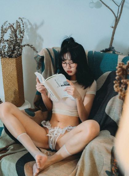 彼女彼女动漫在线观看_高清字幕版在线播放