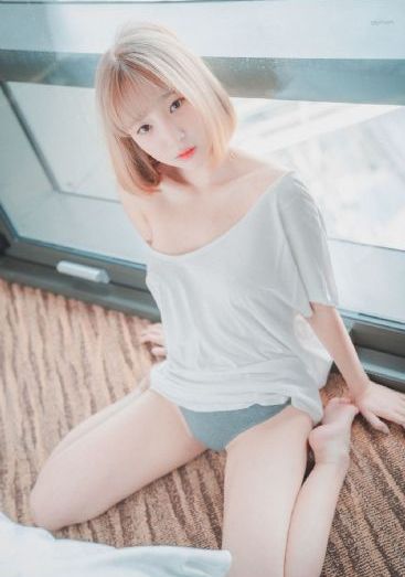 欧美人妖在线_1080手机免费观看完整