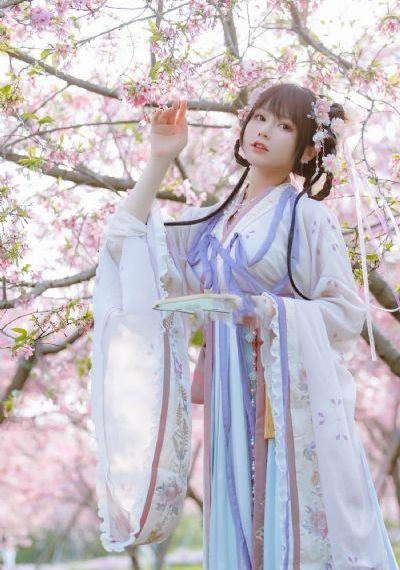 从后面挺进丝袜老师的身体视频_1080最新电影在线观看